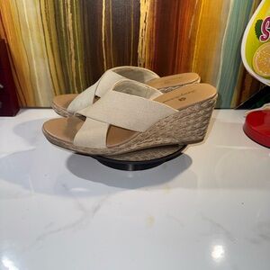 TOMMY BAHAMA Suzette Natural Espadrilles Crisscross Strap Wedge Sandals Sz 8.5M
